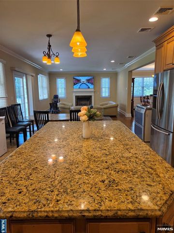 60 1st, Harrington Park, NJ 07640