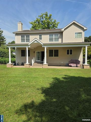 60 1st, Harrington Park, NJ 07640