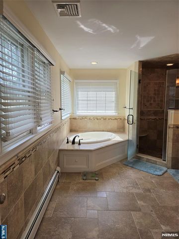 60 1st, Harrington Park, NJ 07640