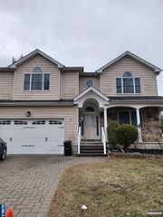 60 1st, Harrington Park, NJ 07640
