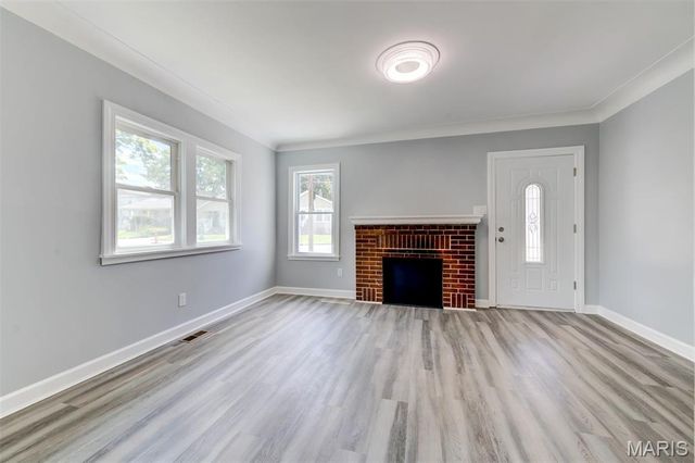 2412 Wallis Avenue, Overland, MO 63114