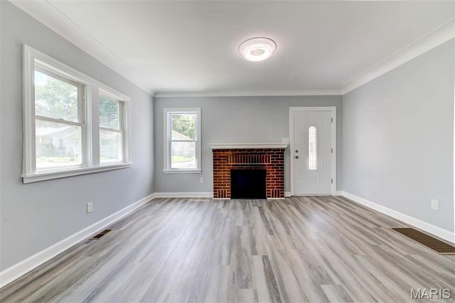 2412 Wallis Avenue, Overland, MO 63114