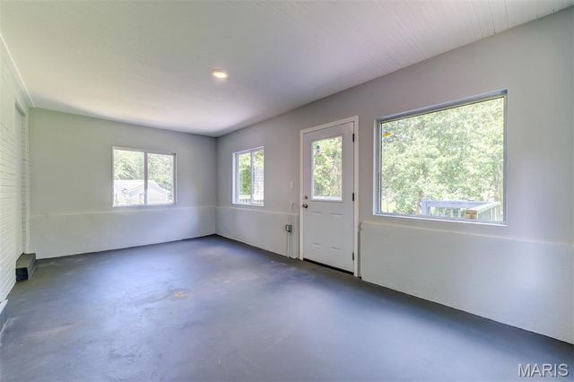 2412 Wallis Avenue, Overland, MO 63114