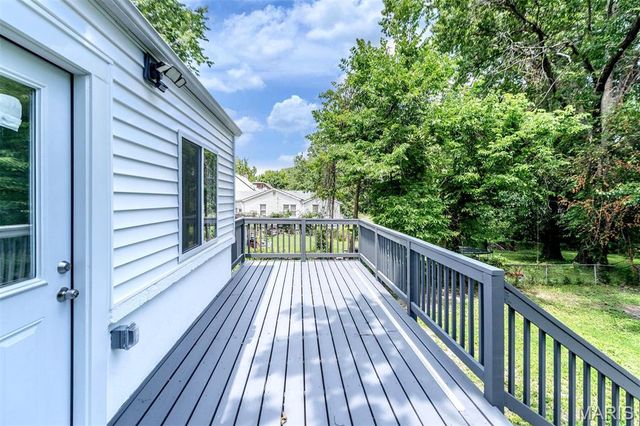 2412 Wallis Avenue, Overland, MO 63114