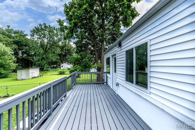 2412 Wallis Avenue, Overland, MO 63114