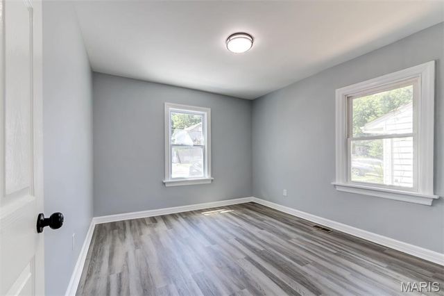 2412 Wallis Avenue, Overland, MO 63114