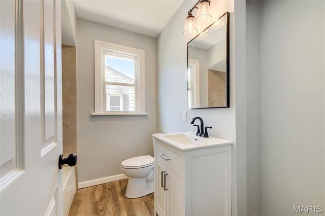2412 Wallis Avenue, Overland, MO 63114