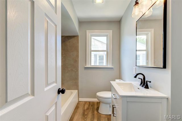 2412 Wallis Avenue, Overland, MO 63114