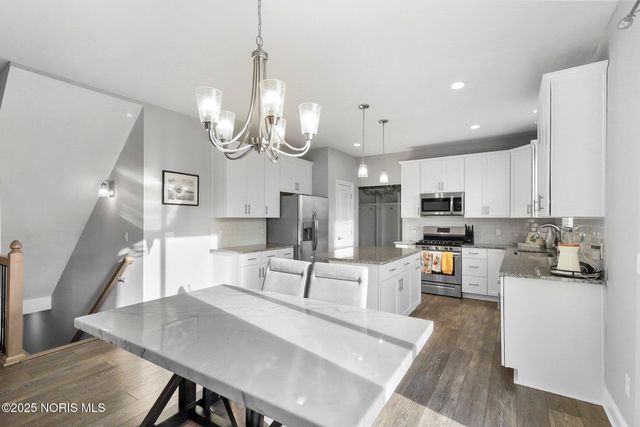 11037 Bay Trace Drive, Perrysburg, OH 43551