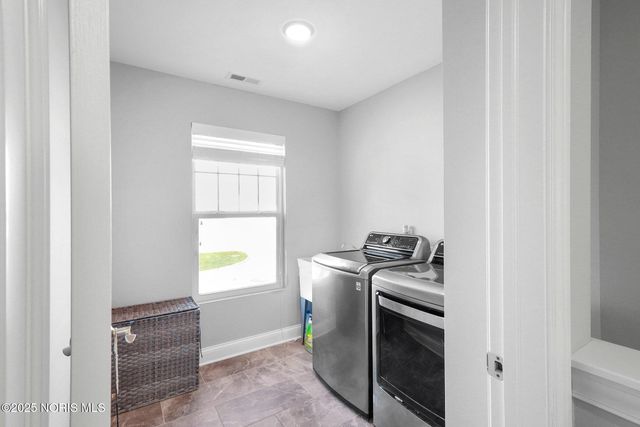 11037 Bay Trace Drive, Perrysburg, OH 43551