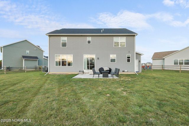 11037 Bay Trace Drive, Perrysburg, OH 43551