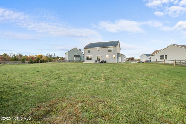 11037 Bay Trace Drive, Perrysburg, OH 43551