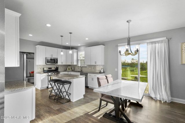 11037 Bay Trace Drive, Perrysburg, OH 43551