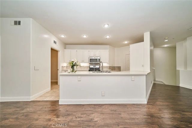 441 Ridgeway, Irvine, CA 92620