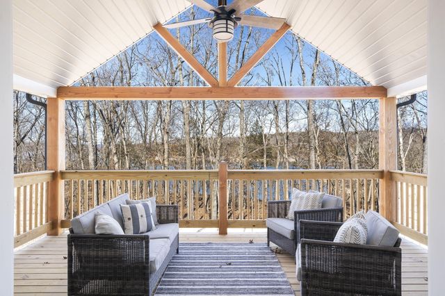 8085 State Hwy Dd, Branson West, MO 65737