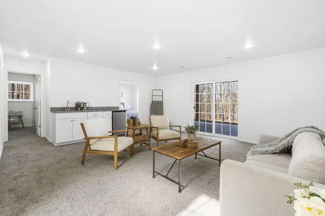 8085 State Hwy Dd, Branson West, MO 65737