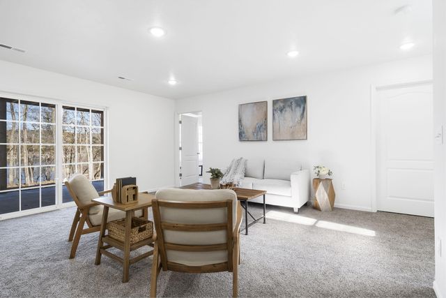 8085 State Hwy Dd, Branson West, MO 65737