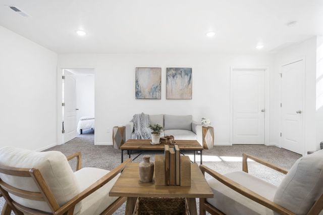 8085 State Hwy Dd, Branson West, MO 65737