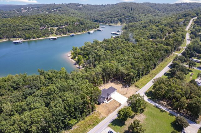 8085 State Hwy Dd, Branson West, MO 65737