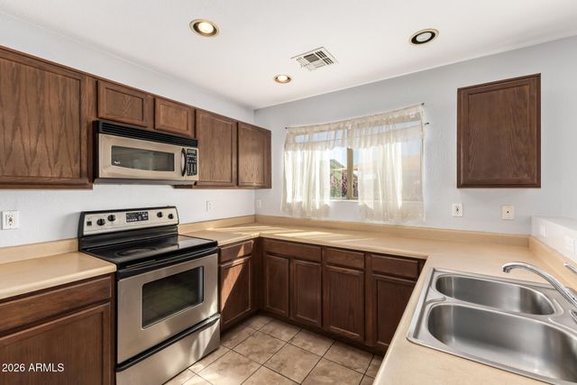 17013 W MARCONI Avenue, Surprise, AZ 85388