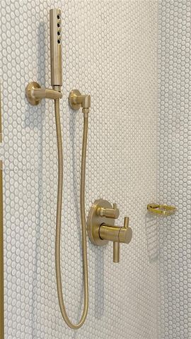 2655 S Bayshore Dr 405, Miami, FL 33133