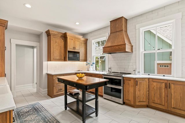 801 18th Street, Des Moines, IA 50314