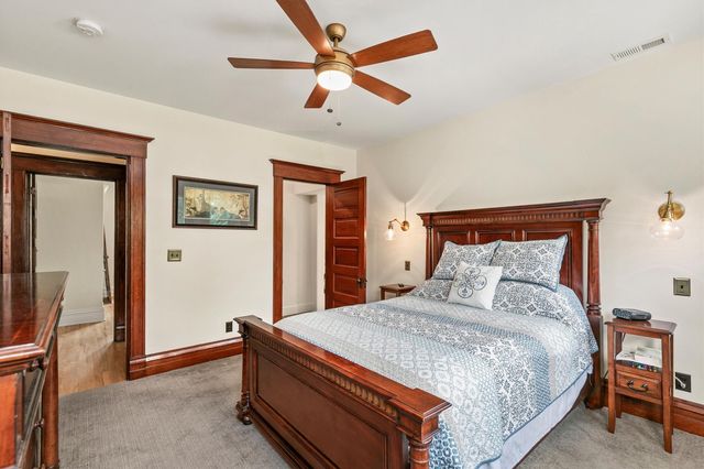 801 18th Street, Des Moines, IA 50314
