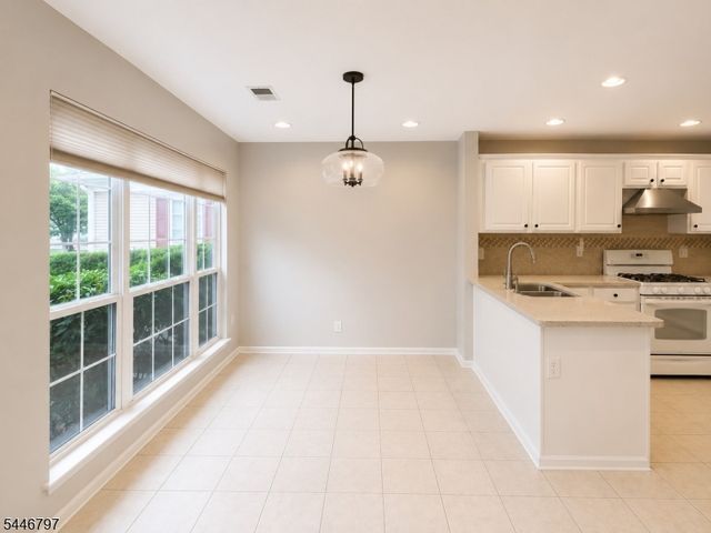141 Coburn Rd, Hopewell Twp., NJ 08534