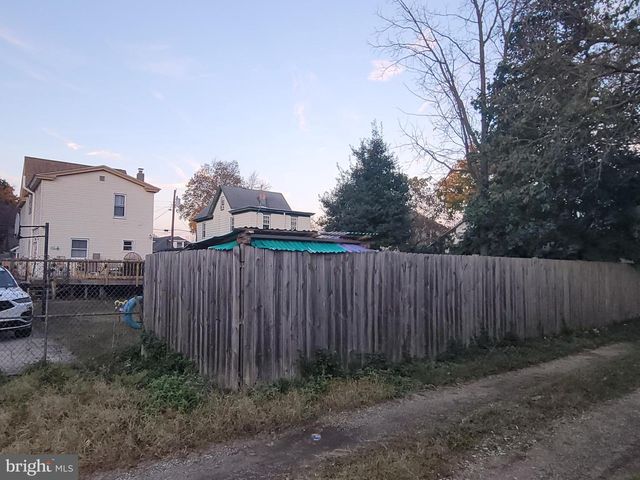 321 FULTON ST, Millville, NJ 08332