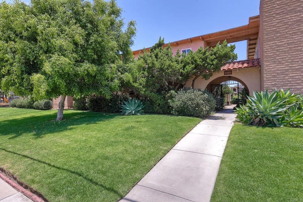 4281 Lowell Street 23, La Mesa, CA 91941