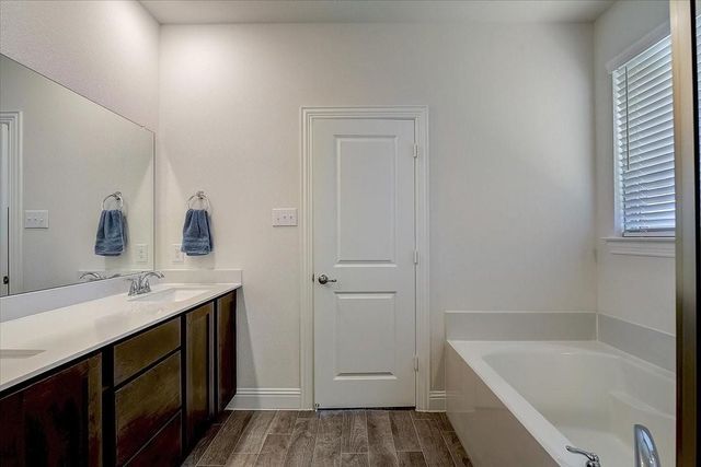 10924 Ranchera Drive, Aubrey, TX 76227