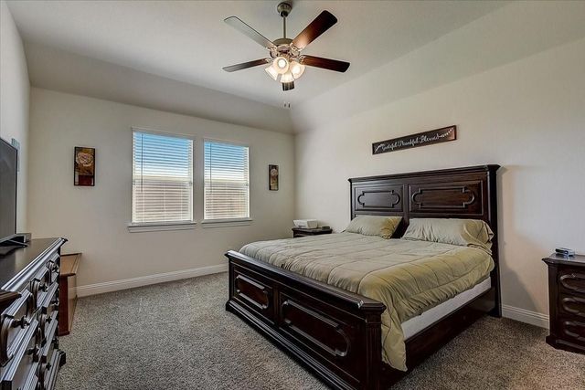 10924 Ranchera Drive, Aubrey, TX 76227