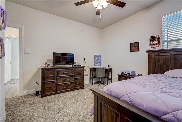 10924 Ranchera Drive, Aubrey, TX 76227