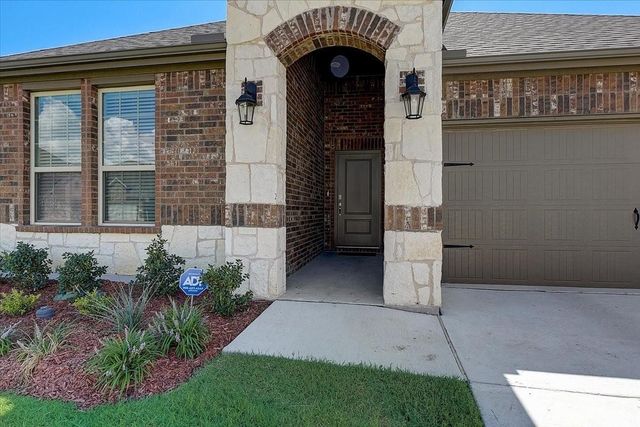 10924 Ranchera Drive, Aubrey, TX 76227