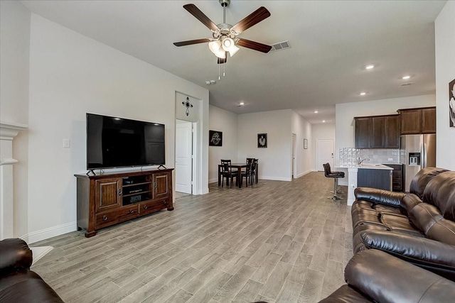 10924 Ranchera Drive, Aubrey, TX 76227