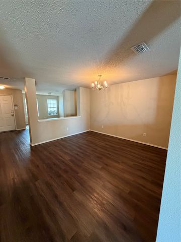 111 Palm Drive, Lancaster, TX 75146