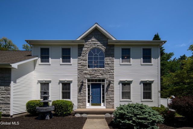 20 Birch Hill Road, Clifton Park, NY 12019