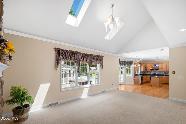 20 Birch Hill Road, Clifton Park, NY 12019