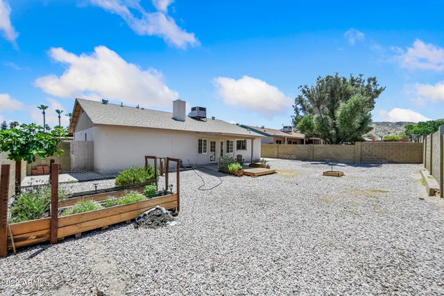 4390 E Sunrise Drive, Phoenix, AZ 85044