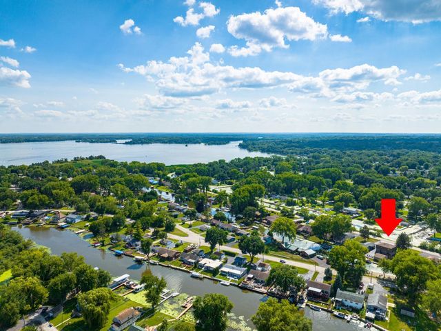 717 Monterrey Terrace, Mchenry, IL 60051