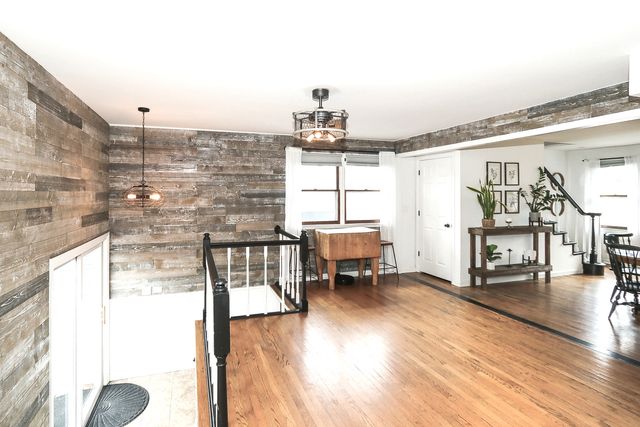 717 Monterrey Terrace, Mchenry, IL 60051