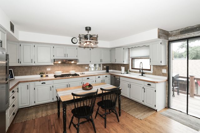 717 Monterrey Terrace, Mchenry, IL 60051