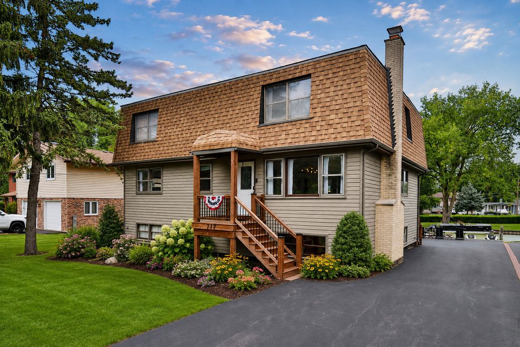 717 Monterrey Terrace, Mchenry, IL 60051