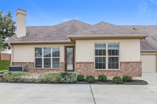 8831 Creek Run Road 304, Fort Worth, TX 76120