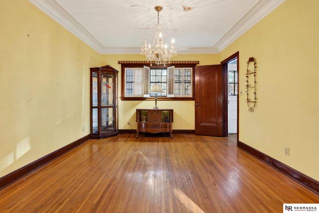 3302 Ernst Street, Omaha, NE 68112