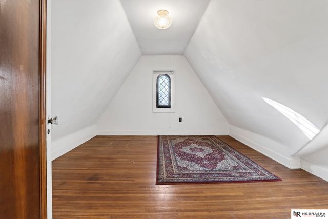 3302 Ernst Street, Omaha, NE 68112