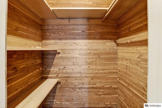 3302 Ernst Street, Omaha, NE 68112