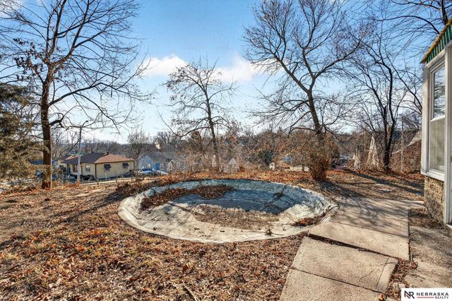 3302 Ernst Street, Omaha, NE 68112