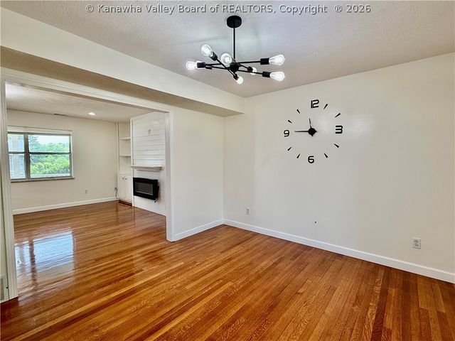 207 Taylor Drive, Hurricane, WV 25526