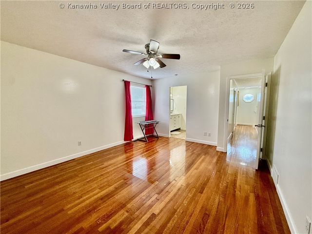 207 Taylor Drive, Hurricane, WV 25526